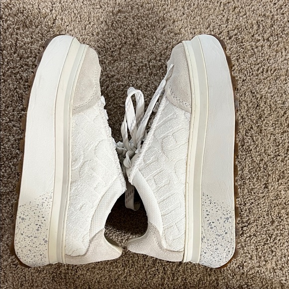 UGG White Platform Sneakers - Picture 5 of 5